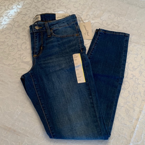 Universal Thread Denim - Universal Threads mid rise skinny women’s jeans NWT